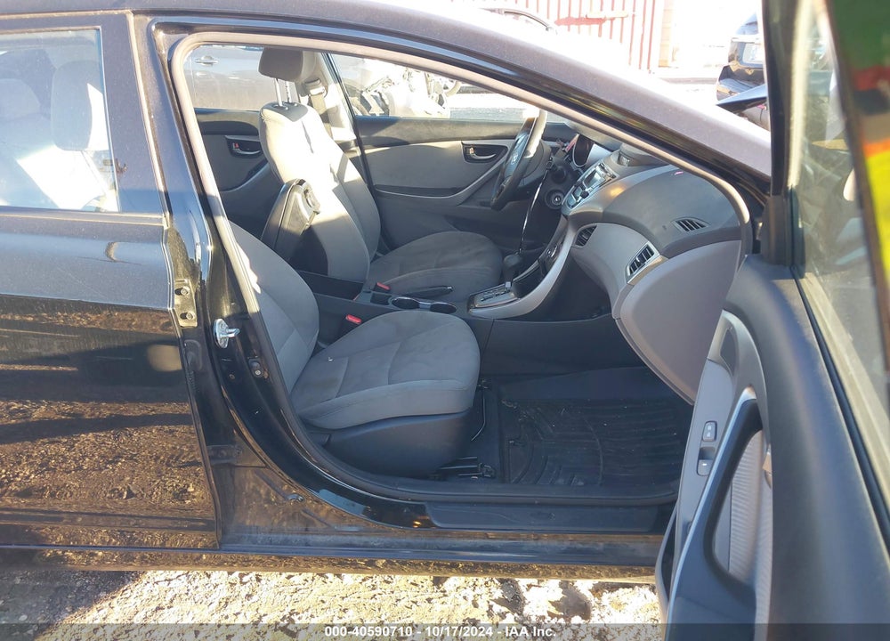2013 HYUNDAI ELANTRA GLS VIN: KMHDH4AE8DU880578