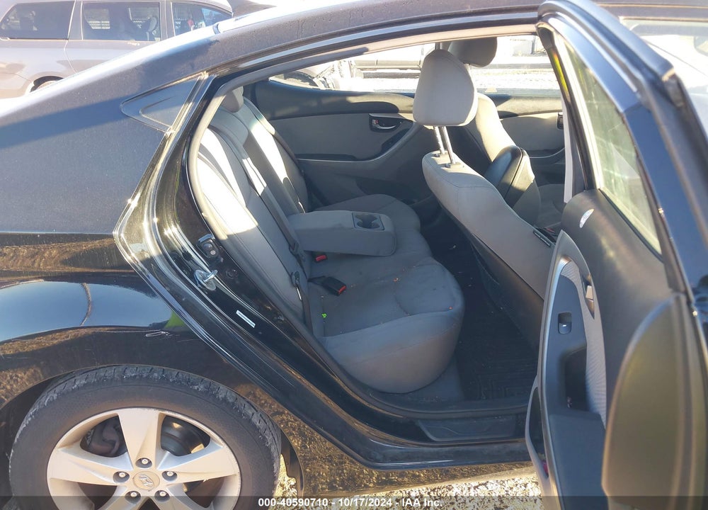 2013 HYUNDAI ELANTRA GLS VIN: KMHDH4AE8DU880578