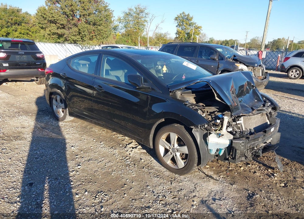 2013 HYUNDAI ELANTRA GLS VIN: KMHDH4AE8DU880578