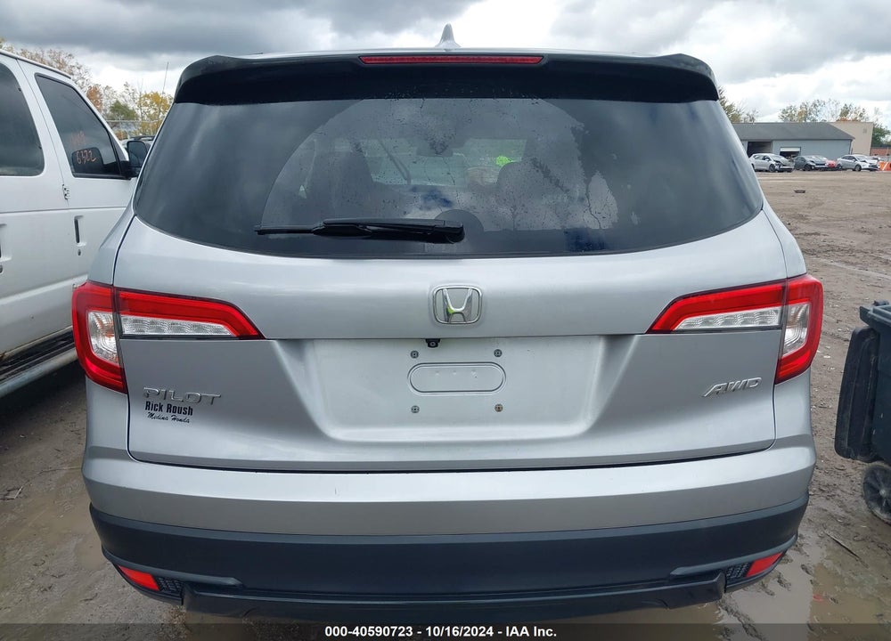 2019 HONDA PILOT LX VIN: 5FNYF6H17KB093282