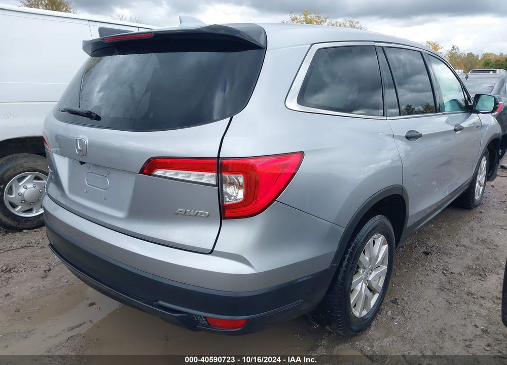 2019 HONDA PILOT LX VIN: 5FNYF6H17KB093282