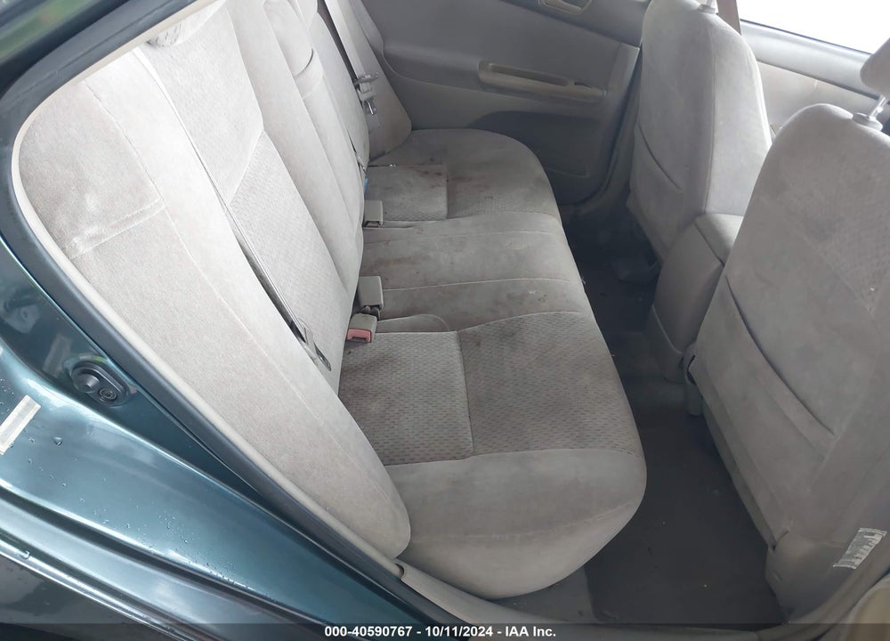 2002 TOYOTA CAMRY LE VIN: 4T1BE32K32U561911