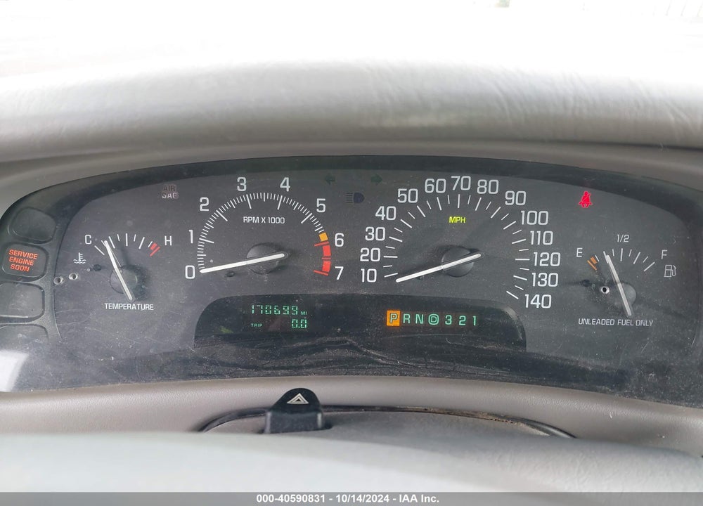 2000 BUICK PARK AVENUE VIN: 1G4CW52K8Y4170372