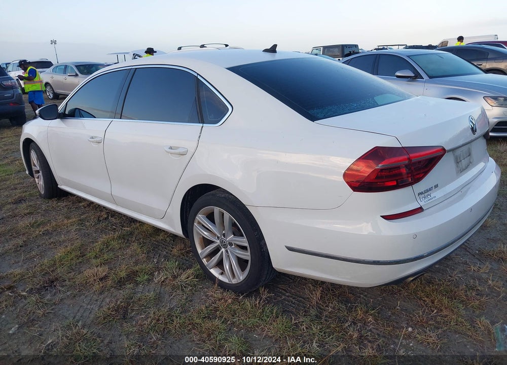 2018 VOLKSWAGEN PASSAT 2.0T SE VIN: 1VWBA7A37JC013235