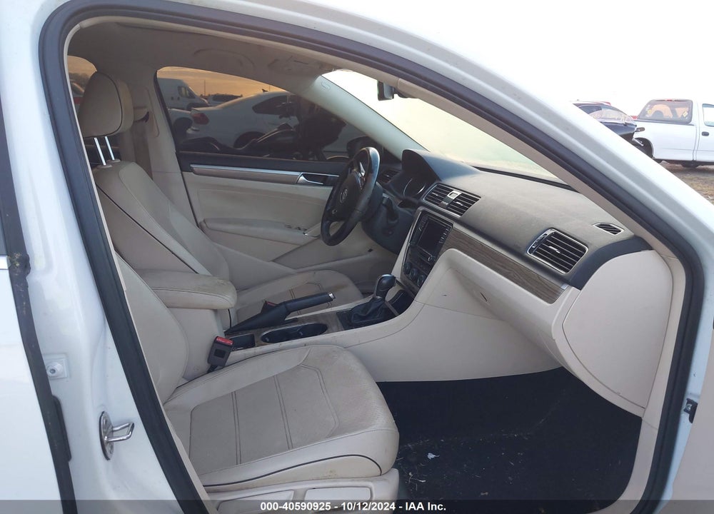 2018 VOLKSWAGEN PASSAT 2.0T SE VIN: 1VWBA7A37JC013235