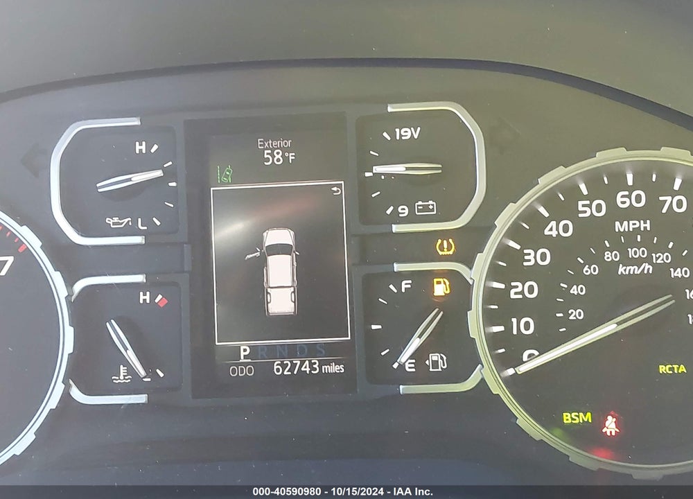 2018 TOYOTA TUNDRA SR5 5.7L V8 VIN: 5TFDY5F19JX720266