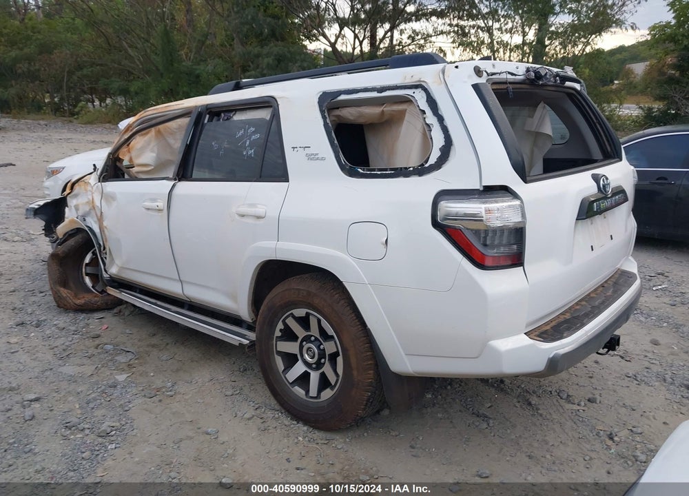 2024 TOYOTA 4RUNNER TRD OFF ROAD VIN: JTEPU5JR5R6235142