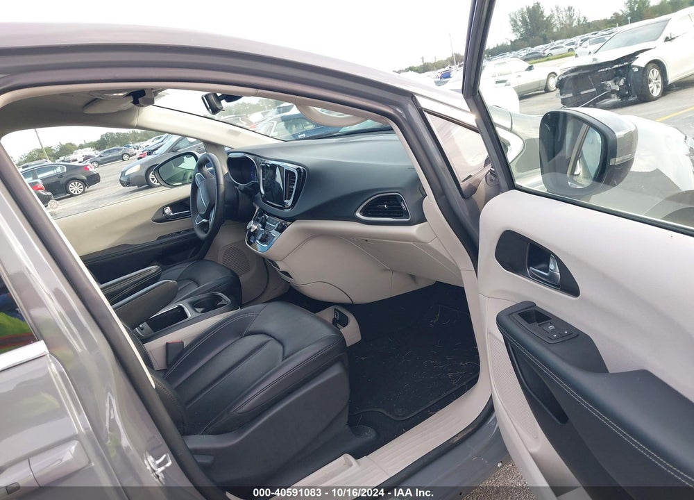 2023 CHRYSLER PACIFICA TOURING L VIN: 2C4RC1BG4PR529577