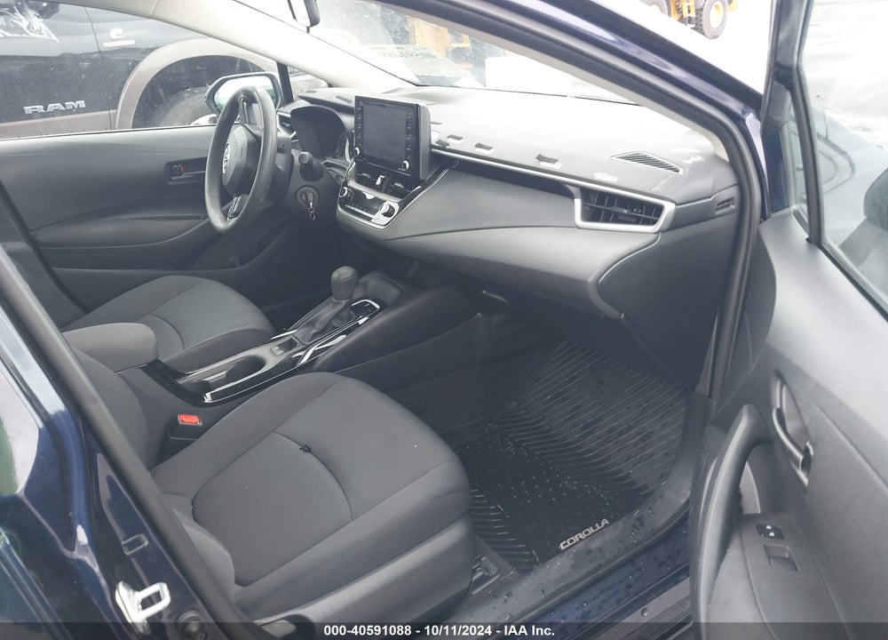 2022 TOYOTA COROLLA LE VIN: 5YFEPMAE7NP385654