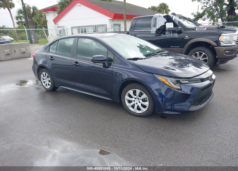 2022 TOYOTA COROLLA LE VIN: 5YFEPMAE7NP385654