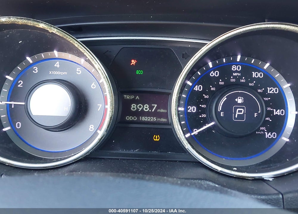 2011 HYUNDAI SONATA VIN: 5NPEC4AB8BH181634