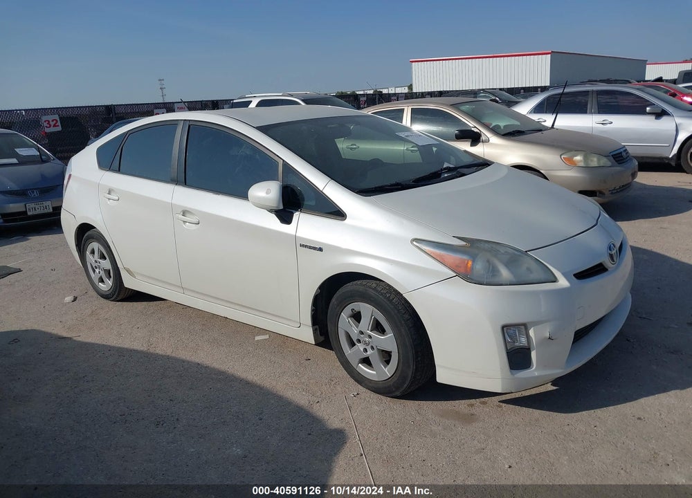 2011 TOYOTA PRIUS TWO VIN: JTDKN3DU4B0299584