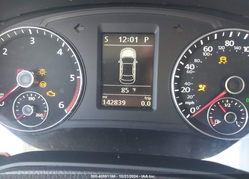 2013 VOLKSWAGEN PASSAT 2.0L TDI SE VIN: 1VWBN7A39DC127780