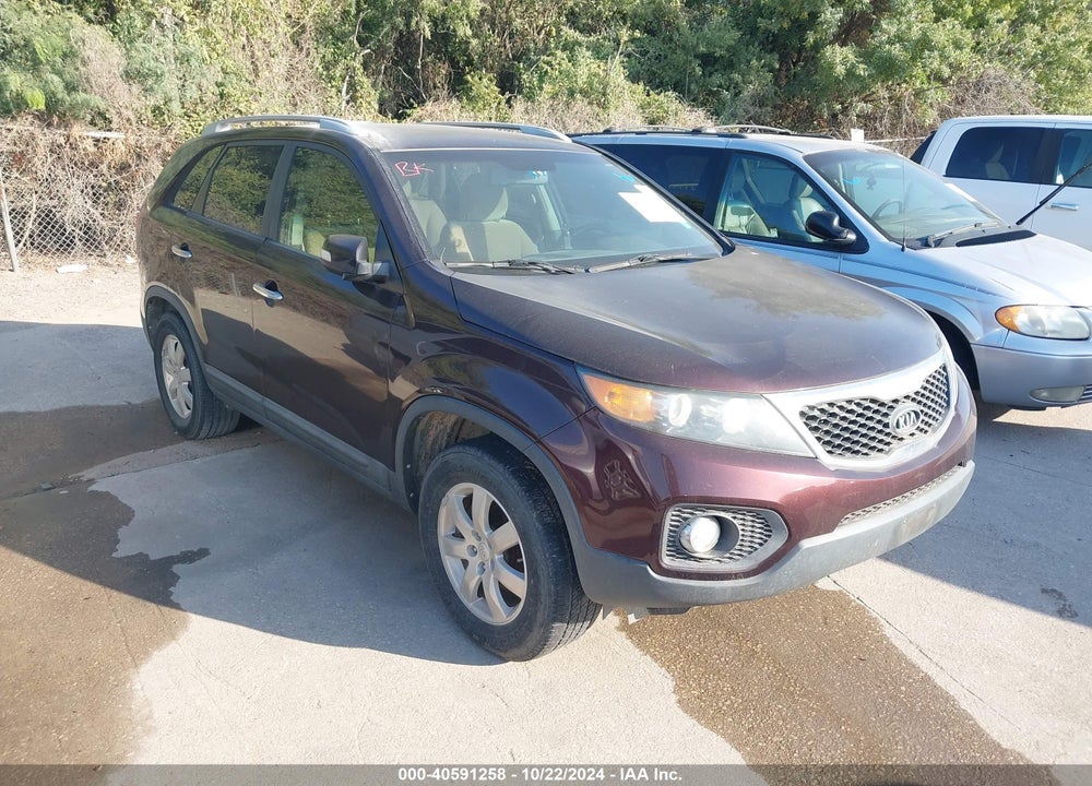 2011 KIA SORENTO LX VIN: 5XYKT3A16BG005273