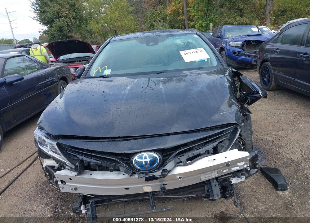 2021 TOYOTA CAMRY LE HYBRID VIN: 4T1C31AK6MU552641