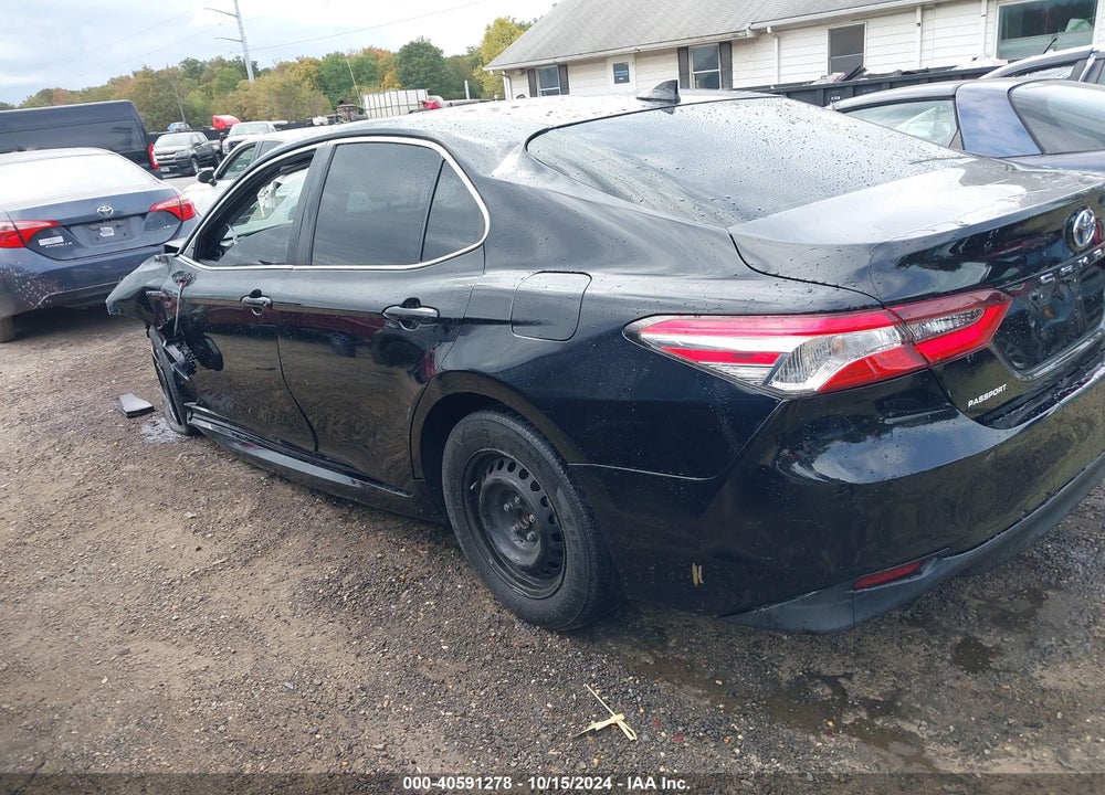 2021 TOYOTA CAMRY LE HYBRID VIN: 4T1C31AK6MU552641