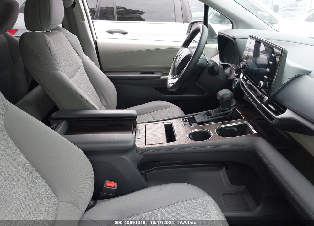 2021 TOYOTA SIENNA LE VIN: 5TDBRKEC7MS014509
