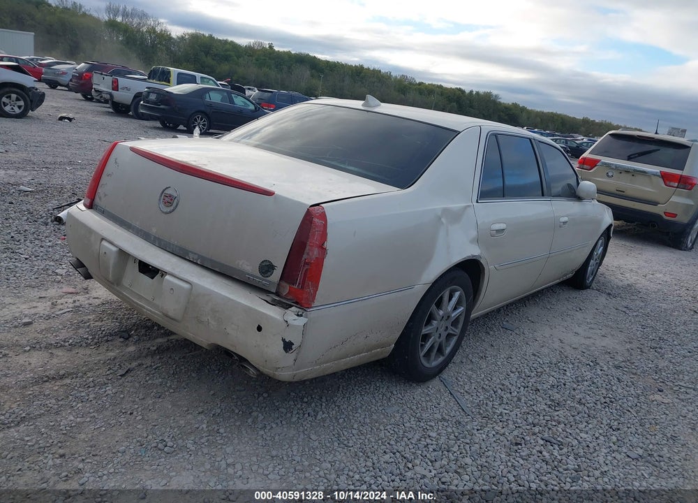 2011 CADILLAC DTS LUXURY COLLECTION VIN: 1G6KD5E62BU148401