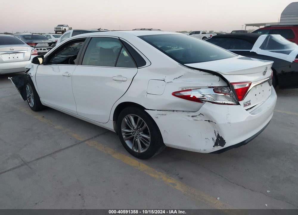 2015 TOYOTA CAMRY SE VIN: 4T1BF1FK5FU043803