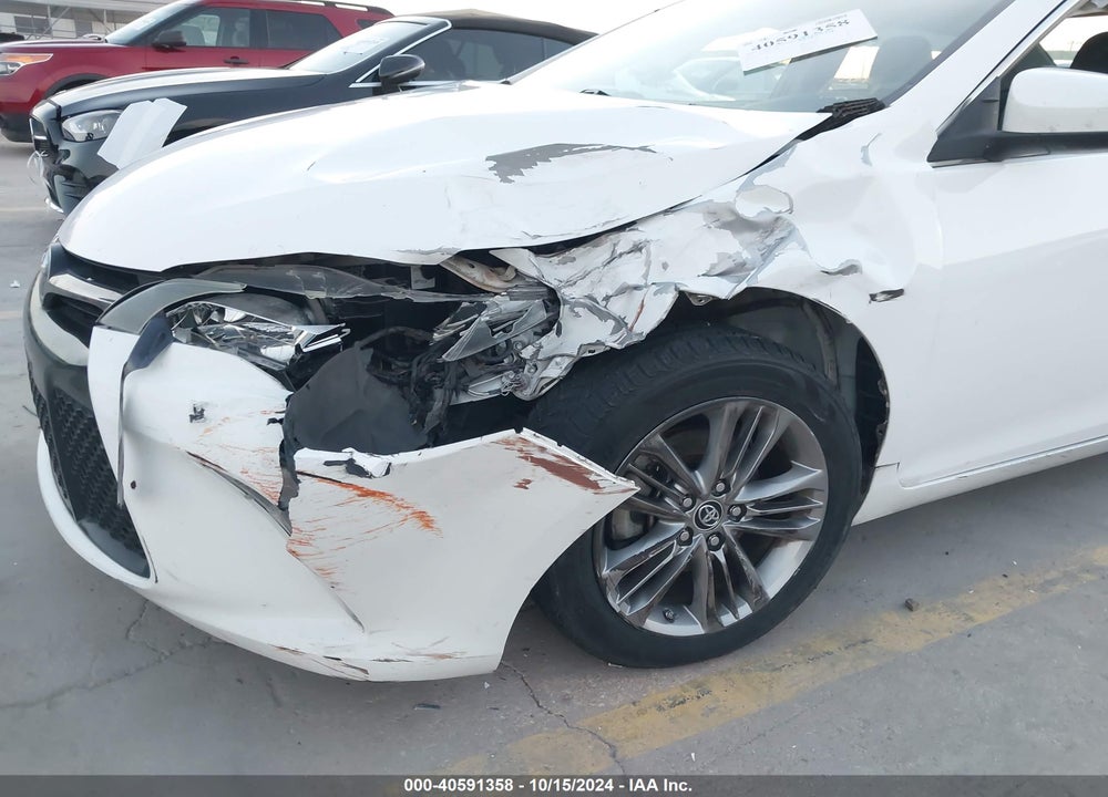 2015 TOYOTA CAMRY SE VIN: 4T1BF1FK5FU043803