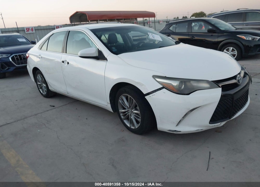 2015 TOYOTA CAMRY SE VIN: 4T1BF1FK5FU043803