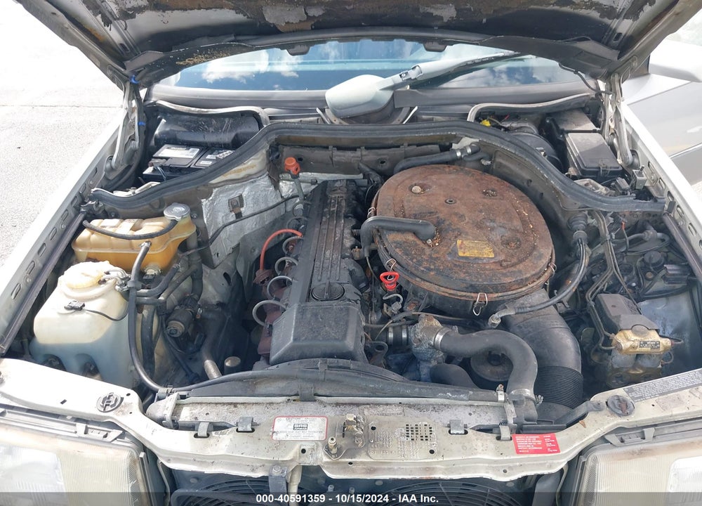 1990 MERCEDES-BENZ 300 E VIN: WDBEA30D7LB277212