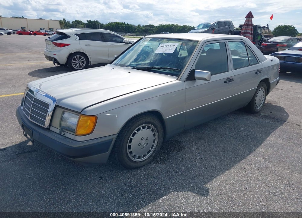 1990 MERCEDES-BENZ 300 E VIN: WDBEA30D7LB277212