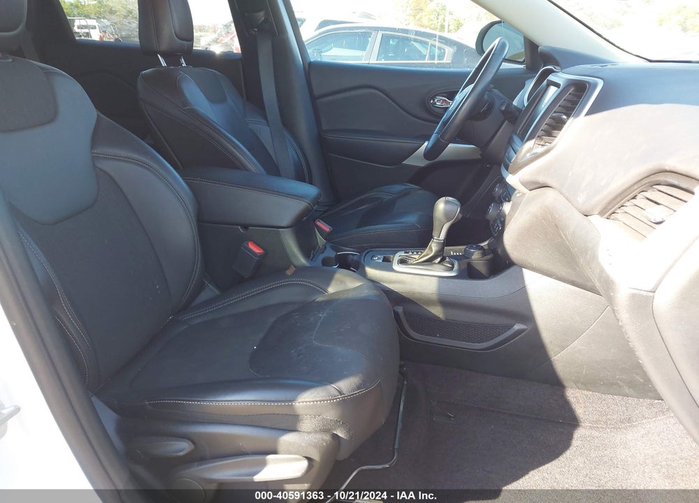 2018 JEEP CHEROKEE LATITUDE PLUS 4X4 VIN: 1C4PJMLB6JD614108