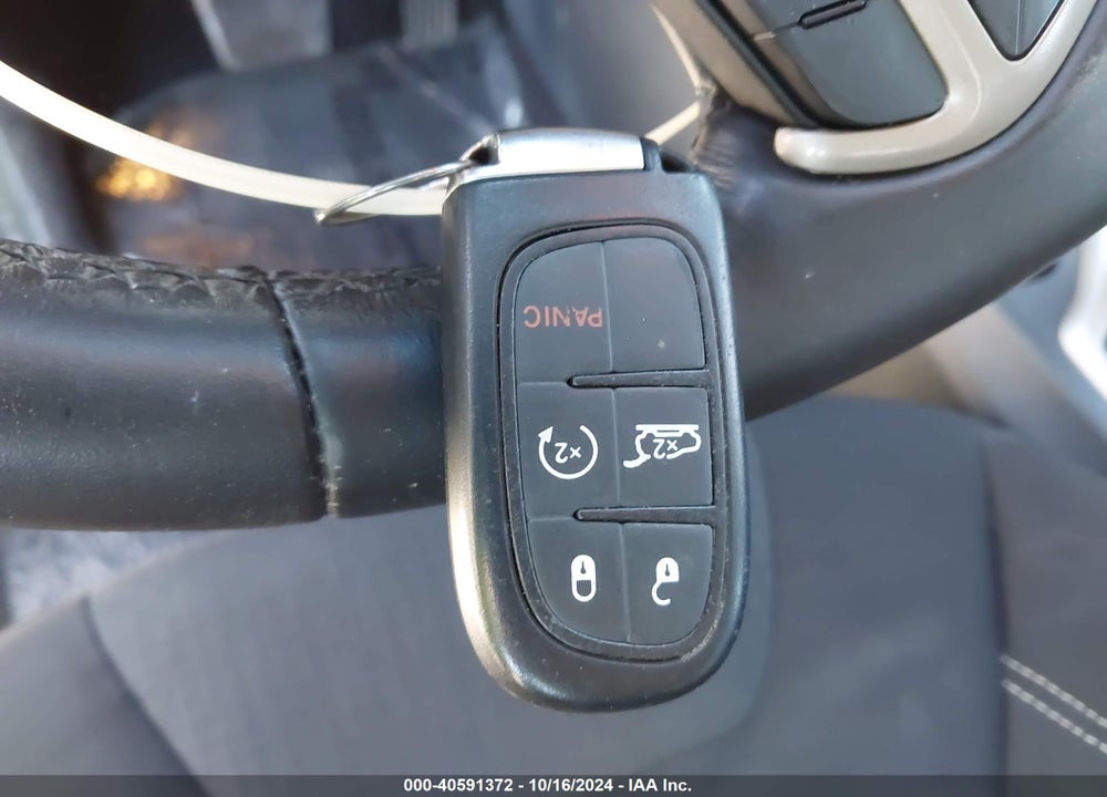 2015 JEEP CHEROKEE LATITUDE VIN: 1C4PJLCBXFW643567