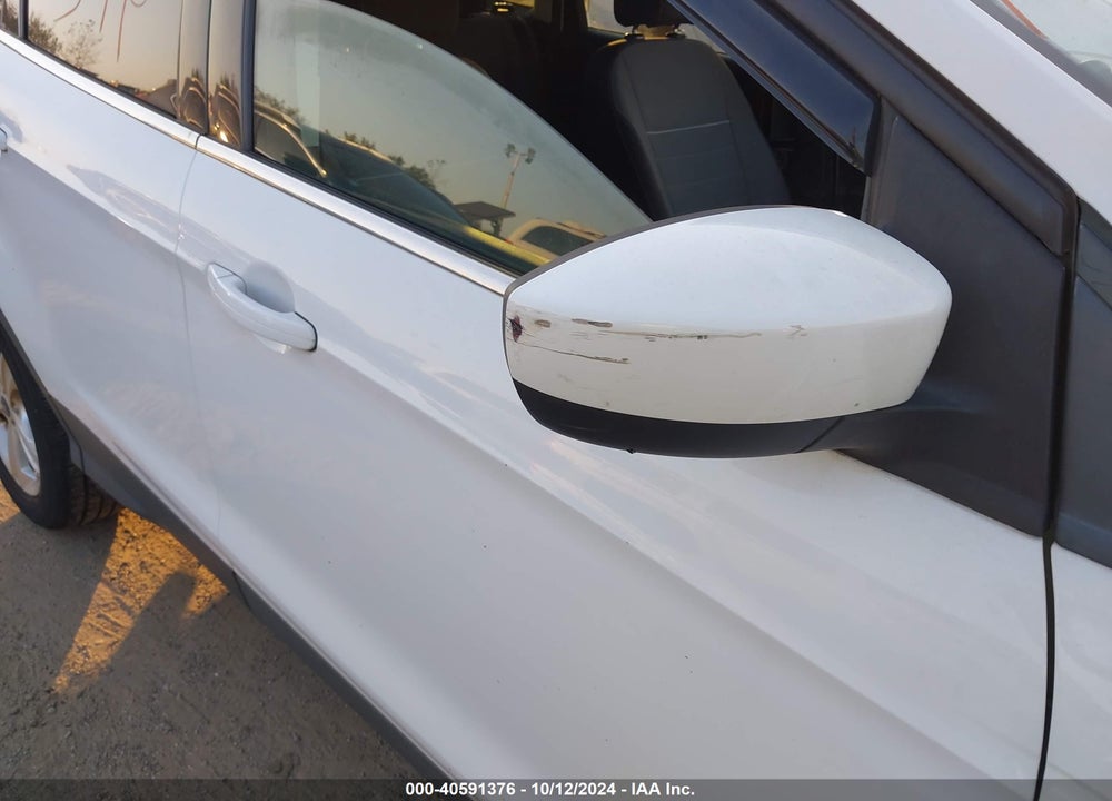 2015 FORD ESCAPE SE VIN: 1FMCU0G91FUB32414