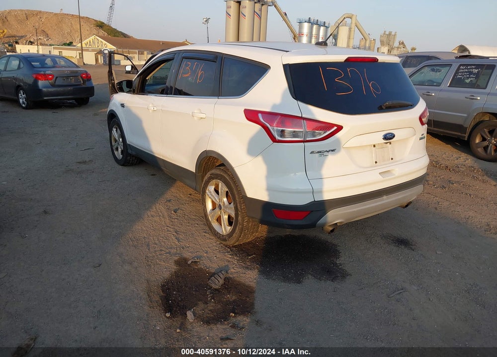 2015 FORD ESCAPE SE VIN: 1FMCU0G91FUB32414