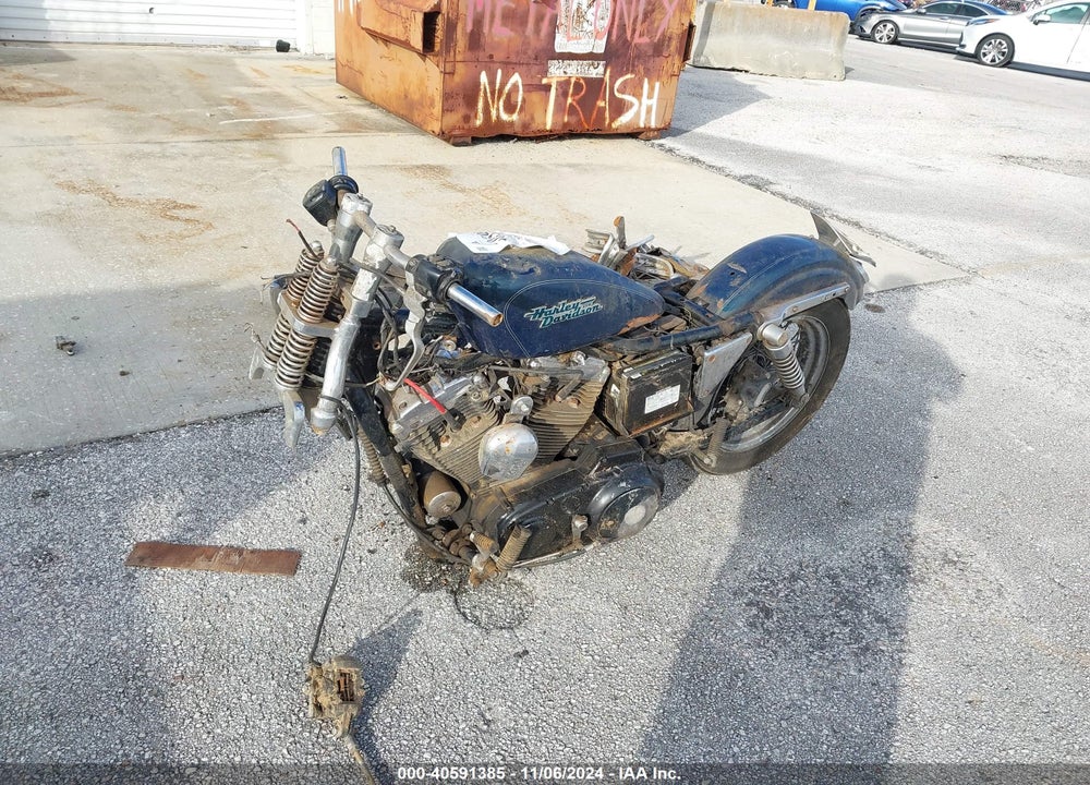 2001 HARLEY-DAVIDSON XL1200 C VIN: 1HD1CGP111K158175
