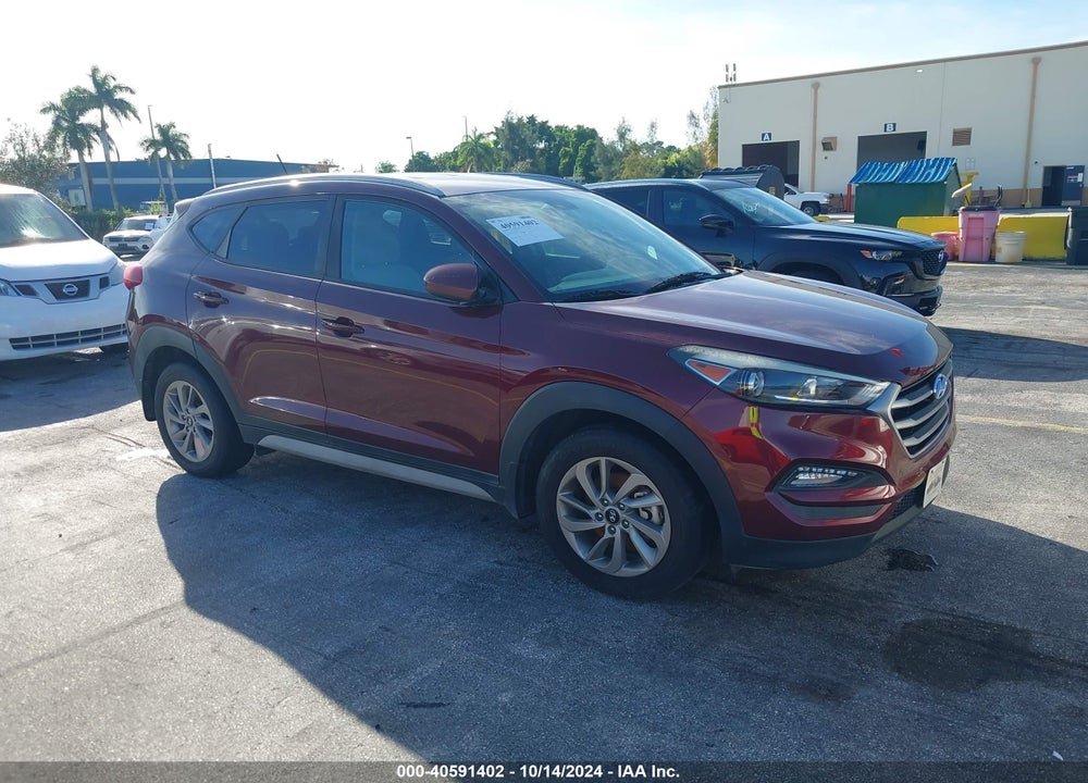 2017 HYUNDAI TUCSON SE VIN: KM8J33A44HU501178