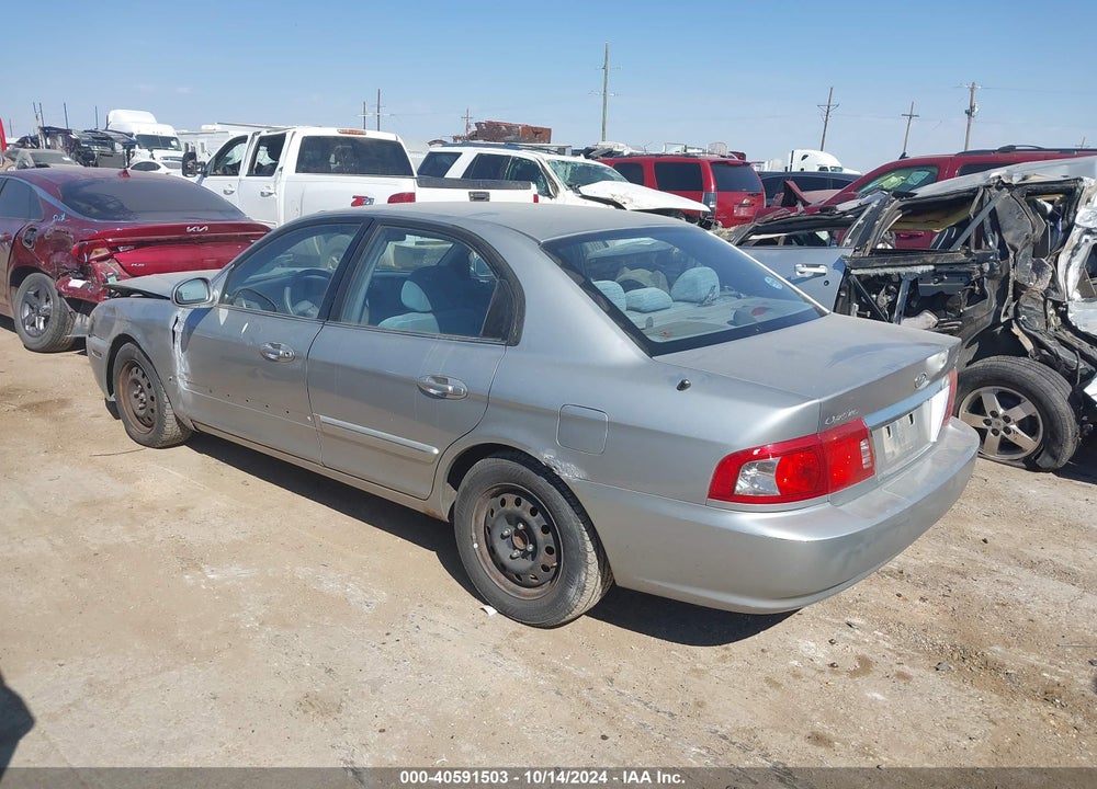 2005 KIA OPTIMA EX/LX VIN: KNAGD126955382661