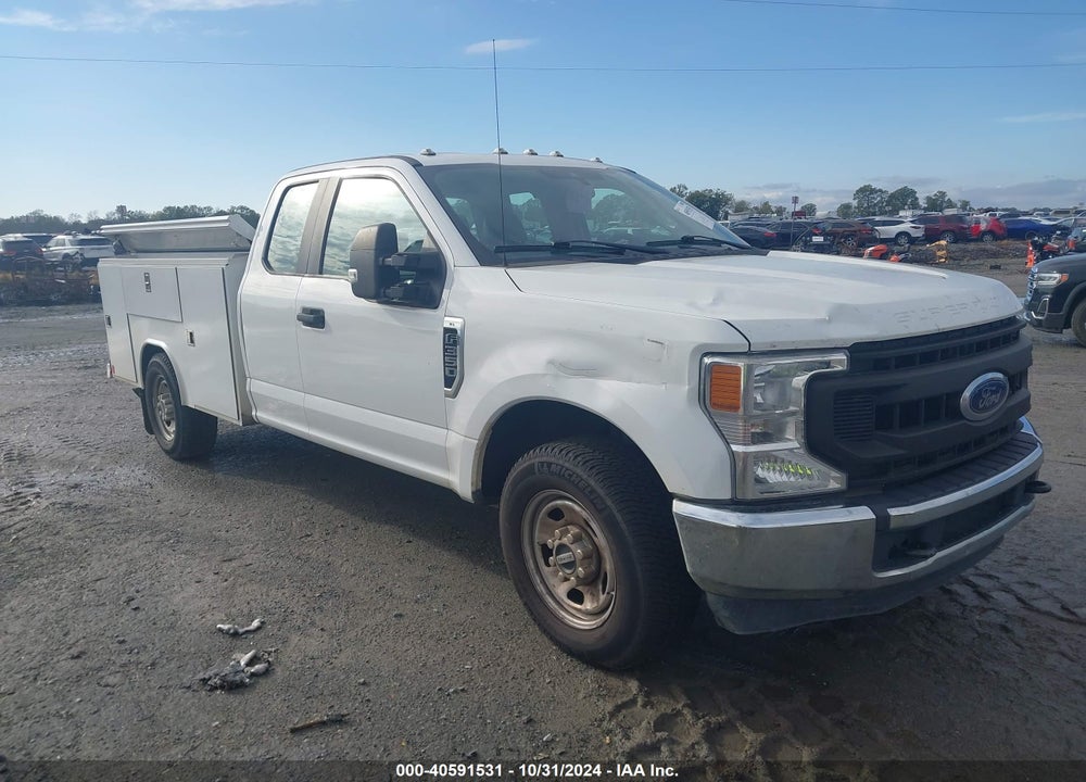 2020 FORD F-350 CHASSIS XL VIN: 1FD8X3E6XLEC72622
