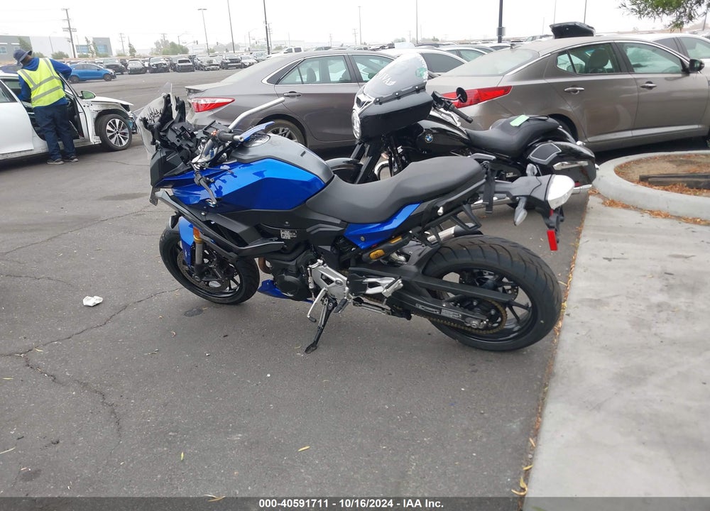 2023 BMW F 900 XR VIN: WB10K2307P6G77961