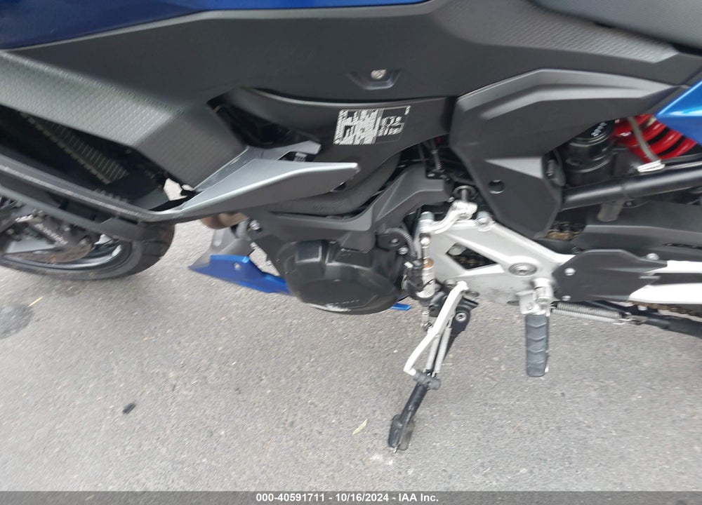 2023 BMW F 900 XR VIN: WB10K2307P6G77961