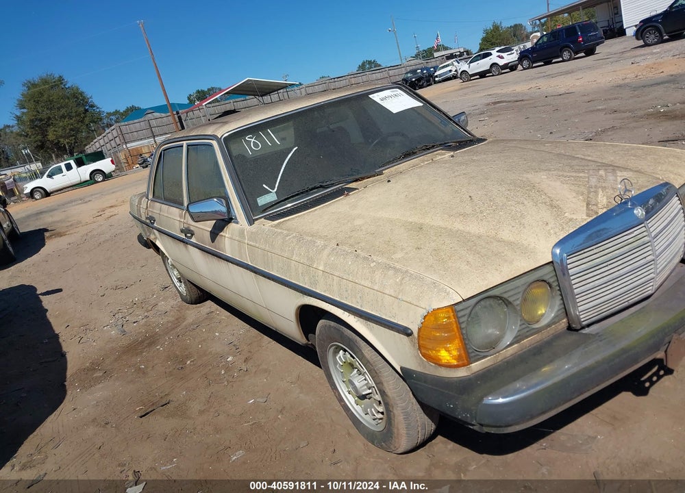 1984 MERCEDES-BENZ 300 DT VIN: WDBAB33A3EA103661