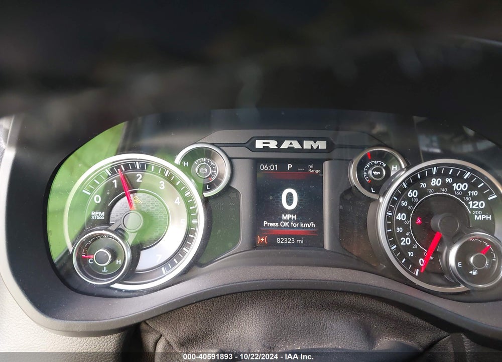 2019 RAM 1500 VIN: 1C6RREFT8KN813255