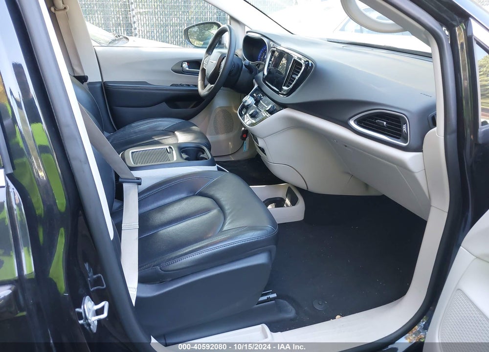 2022 CHRYSLER PACIFICA TOURING L VIN: 2C4RC1BG9NR170885