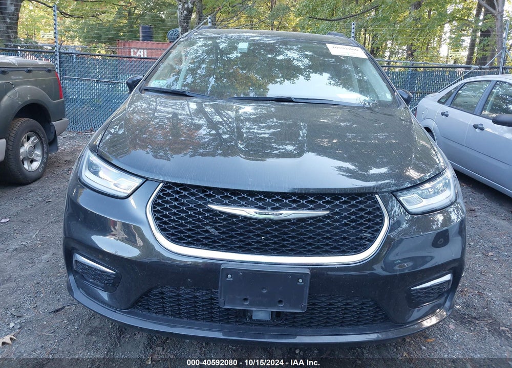 2022 CHRYSLER PACIFICA TOURING L VIN: 2C4RC1BG9NR170885