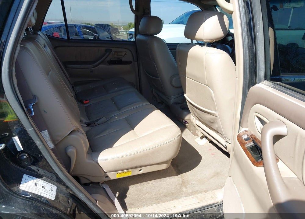 2002 TOYOTA SEQUOIA LIMITED V8 VIN: 5TDBT48A02S064379