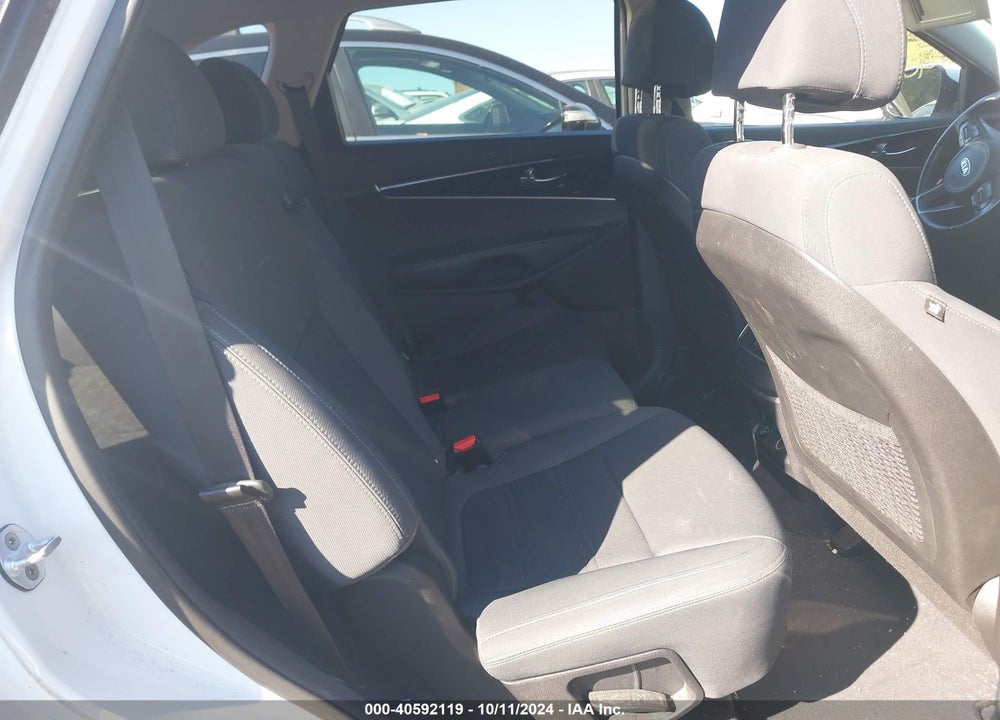 2017 KIA SORENTO 2.4L LX VIN: 5XYPGDA35HG192919
