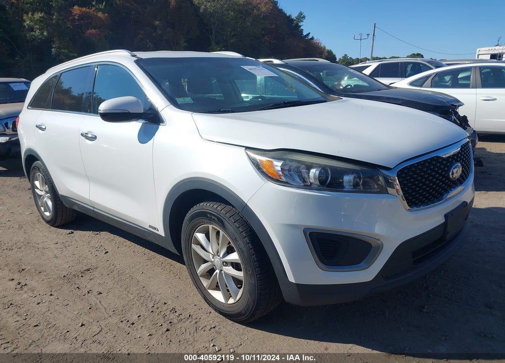 2017 KIA SORENTO 2.4L LX VIN: 5XYPGDA35HG192919