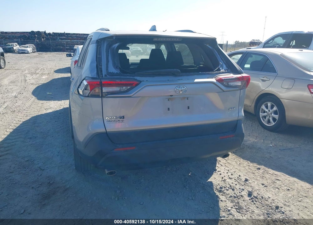 2022 TOYOTA RAV4 XLE VIN: 2T3W1RFV0NW226671
