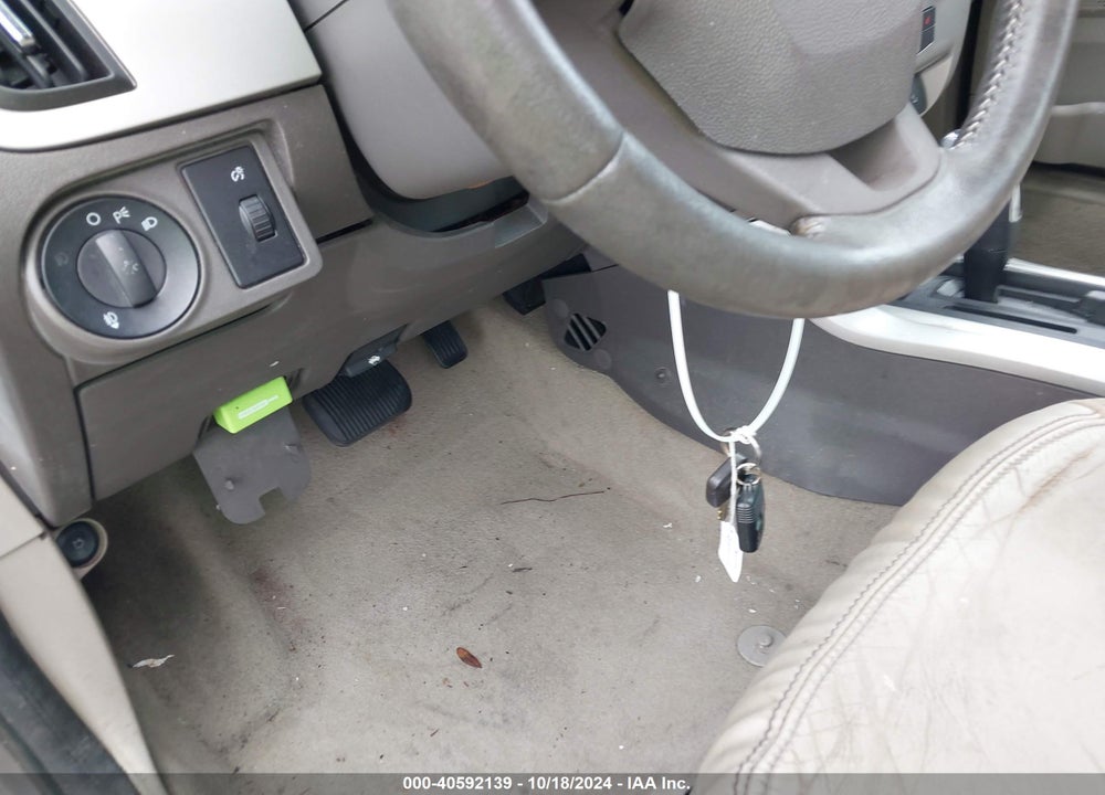 2011 FORD FOCUS SEL VIN: 1FAHP3HN5BW160008