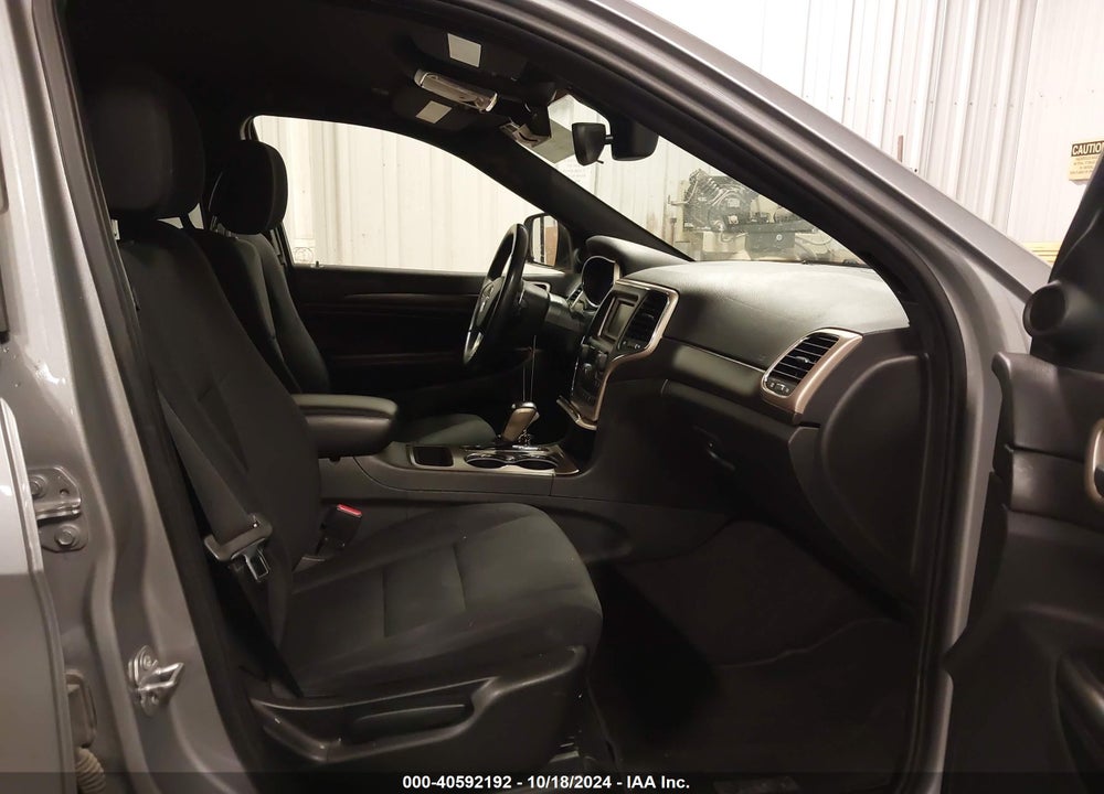 2017 JEEP GRAND CHEROKEE LAREDO 4X4 VIN: 1C4RJFAG4HC632240