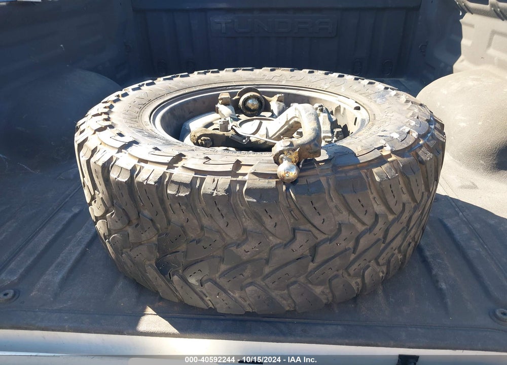 2017 TOYOTA TUNDRA SR 4.6L V8 VIN: 5TFRM5F17HX122155