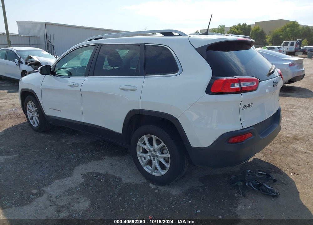 2017 JEEP CHEROKEE LATITUDE FWD VIN: 1C4PJLCB8HW573120