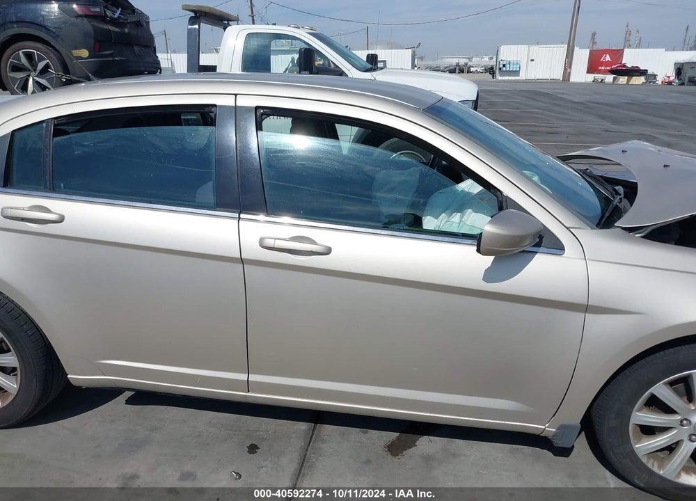 2014 CHRYSLER 200 TOURING VIN: 1C3CCBBG4EN114382